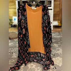 Black floral print kimono with gold sleeveless top